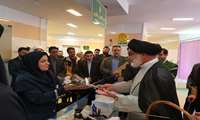 مراسم روز پرستار با حضور مسئولین در مرکزبهداشت ، بخش های دو بیمارستان  ولیعصر(عج) و سردار شهید حاج قاسم سلیمانی برگزارشد 