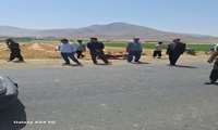 برخورد خودرو باری و موتورسیکلت، راکب موتور سیکلت را روانه بیمارستان کرد