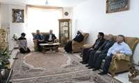 دلجویی روسای کمیته امام خمینی (ره)و شبکه بهداشت ودرمان تویسرکان از خانواده اهدا کننده عضو