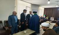 مدیر و مسئولین شبکه بهداشت ودرمان تویسرکان در معیت سرپرست فرمانداری تویسرکان  به همراه جمعی از مدیران اجرایی شهرستان با حضور در بیت امام جمعه ، عید غدیر را به حجت السلام والمسلمین سیدموسی حسینی مجد تبریک گفتند
