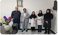 رئیس بیمارستان ولیعصر(عج) تویسرکان با حضور در محل کار پزشکان روز پزشک را تبریک گفت 